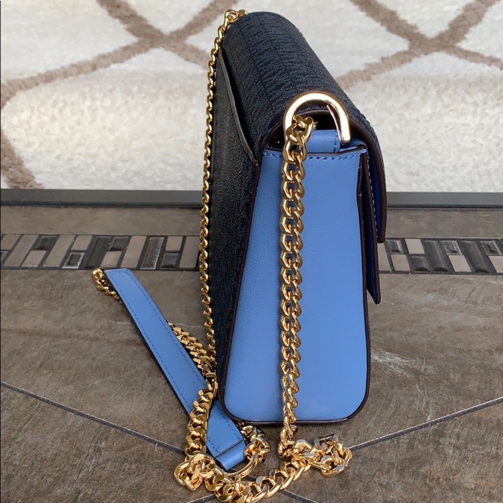 MICHAEL KORS KINSLEY MD SHLDR FLAP FRCH BLU MLT - Picture 13 of 16